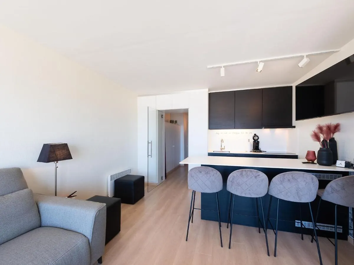 Lovely Apartment With Sea-Views Middelkerke 0*,